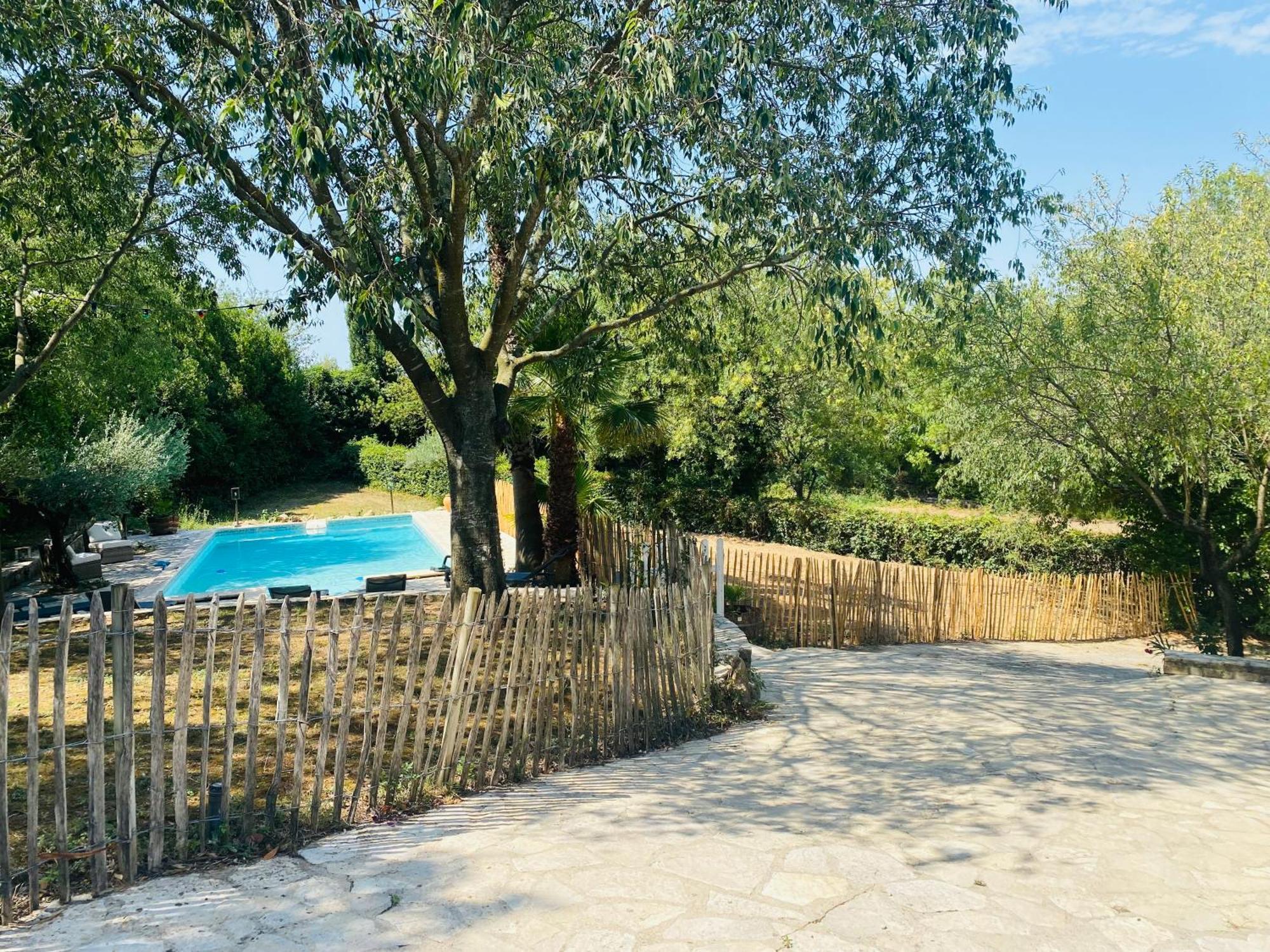 Magnifique Villa Typique Du Sud Avec Piscine Privee Et Jardin Mediterraneen Saint-Vincent-de-Barbeyrargues Exterior foto